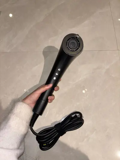 ブライトシャワードライヤー商品画像（シャワードライヤー本体）