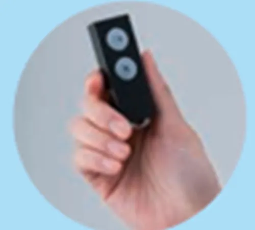 リモコンからの操作も可能で、スマホアプリの操作が難しい人でも使いやすいです