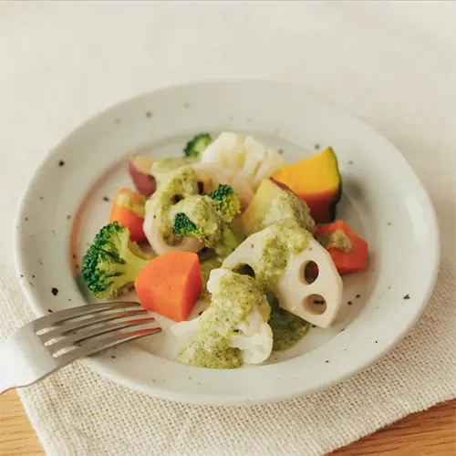 ツクリオの蒸し野菜のジェノベーゼソース