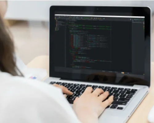 HTML/CSSやJavaScriptの基礎から学べる